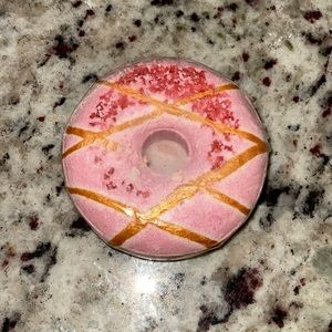 Victorias Secret PINK Donut Bath bomb